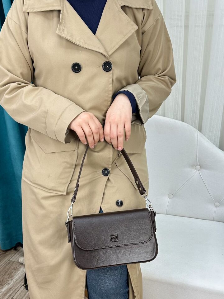 Kapaklı Kutu Model Baget Çanta acı kahve